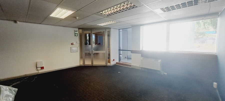 To Let commercial Property for Rent in Bo Oakdale Western Cape